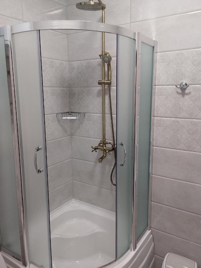 Relax Complex Hotel Boryspilʼ Dış mekan fotoğraf